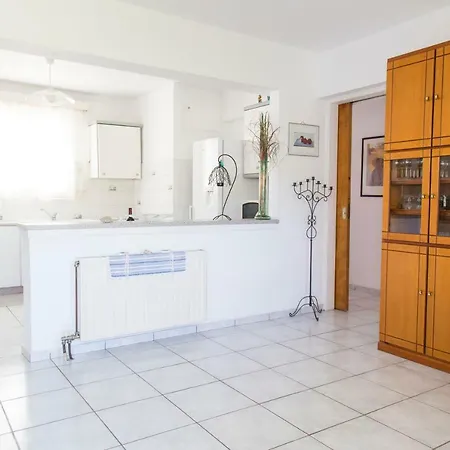 Georgia Apartment *